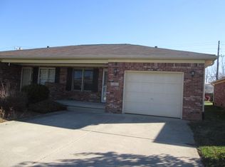 81 Autumn Ridge Dr, Danville, IN 46122