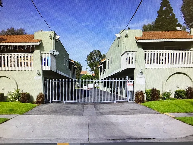 2 bed, 850 sqft, $2,500 — Photo 1