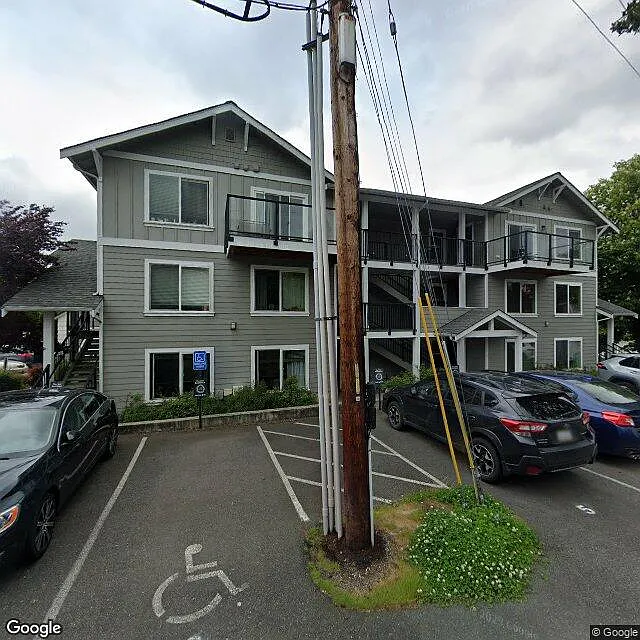 904 E Chestnut St #103