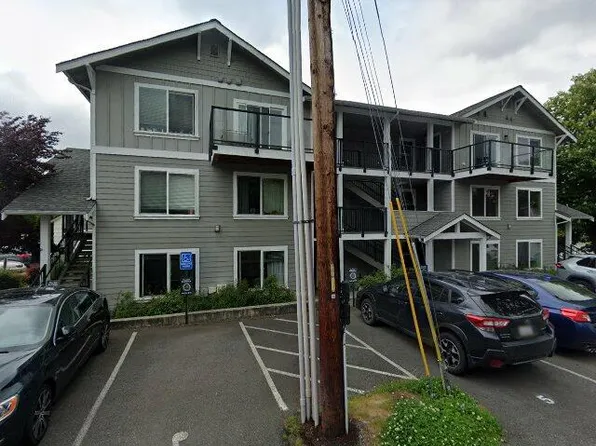 904 E Chestnut St, Bellingham, WA