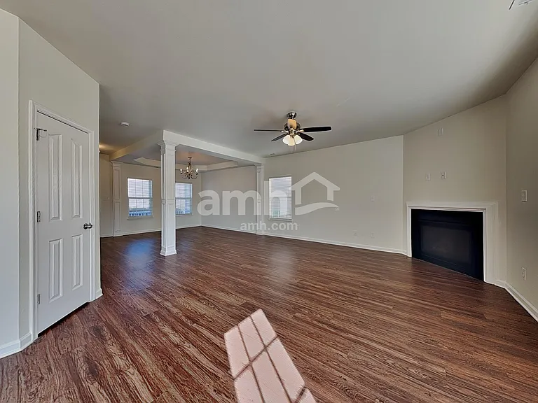 2524 Ingleside Dr — Photo 9