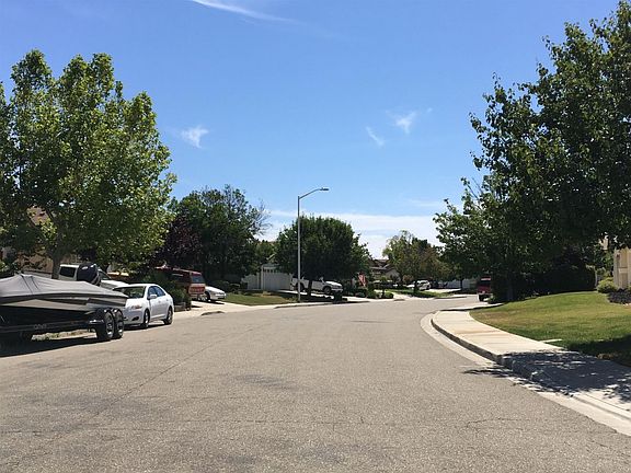 4th image of 5224 Mohican Way