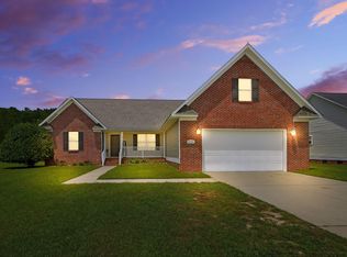 5908 Gentleman Dr, Hope Mills, NC 28348