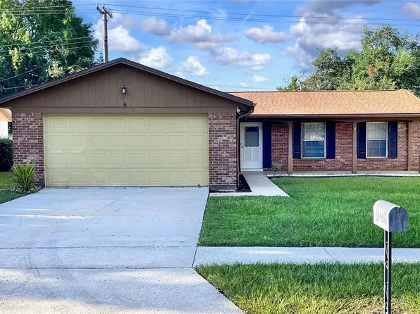 2223 Sylvester Rd, Lakeland, FL 33801