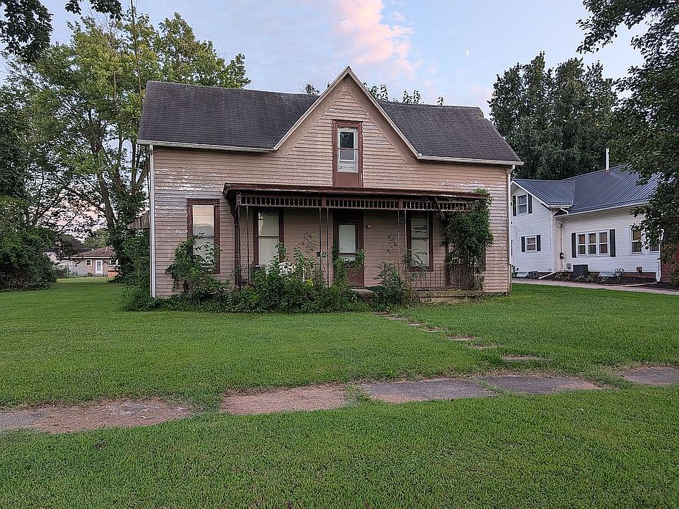 1st image of 503 W Grand Prairie St