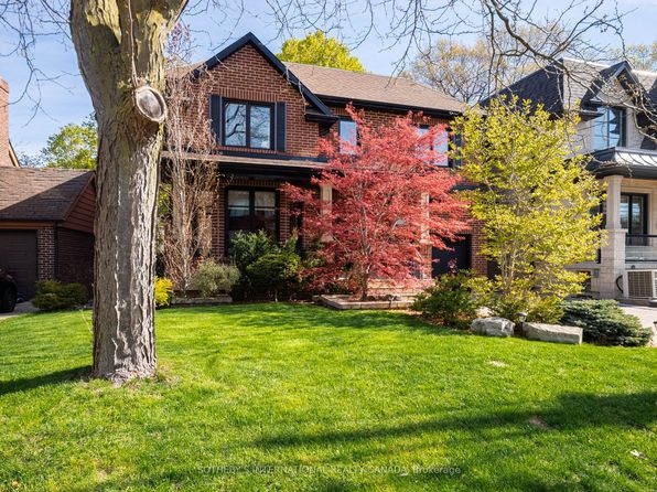 74 Four Oaks Gate, Toronto, ON M4J 2X2