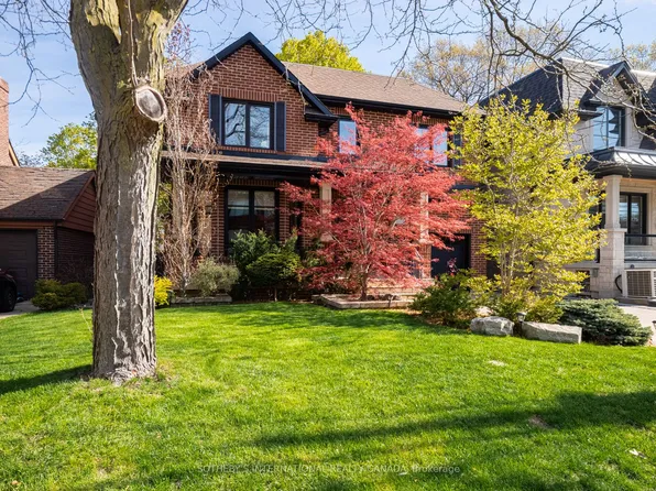74 Four Oaks Gate, Toronto, ON M4J 2X2