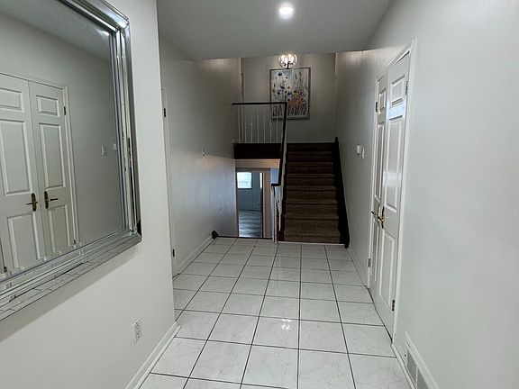 3rd image of 3 Tokay Ct