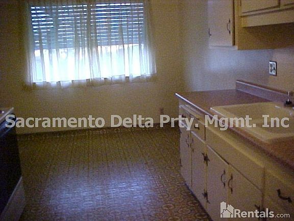 4th image of 10721 Le Ann Dr