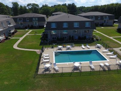 3620 Lakeshore Dr, Saint Joseph, MI, 49085