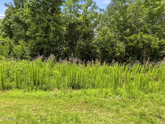3rd image of 230 Bermuda Drive