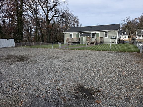 2nd image of 501 E Brookland Park Blvd