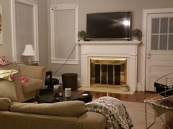 non-working fireplace (decorative only)