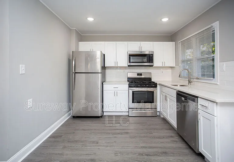 48 Sandstone Ln — Photo 6