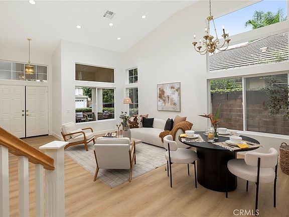 3rd image of 9 Oakhurst Rd