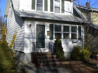 125 W Clinton Ave, Bergenfield, NJ 07621