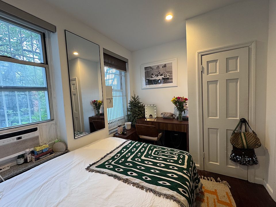 1st image of 103 Saint Marks Pl APT 4A
