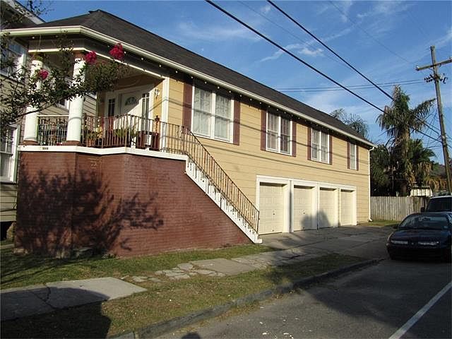 1st image of 800 Taft Pl