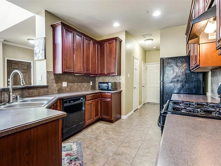 8730 Manhattan Ave #8730 — Photo 6