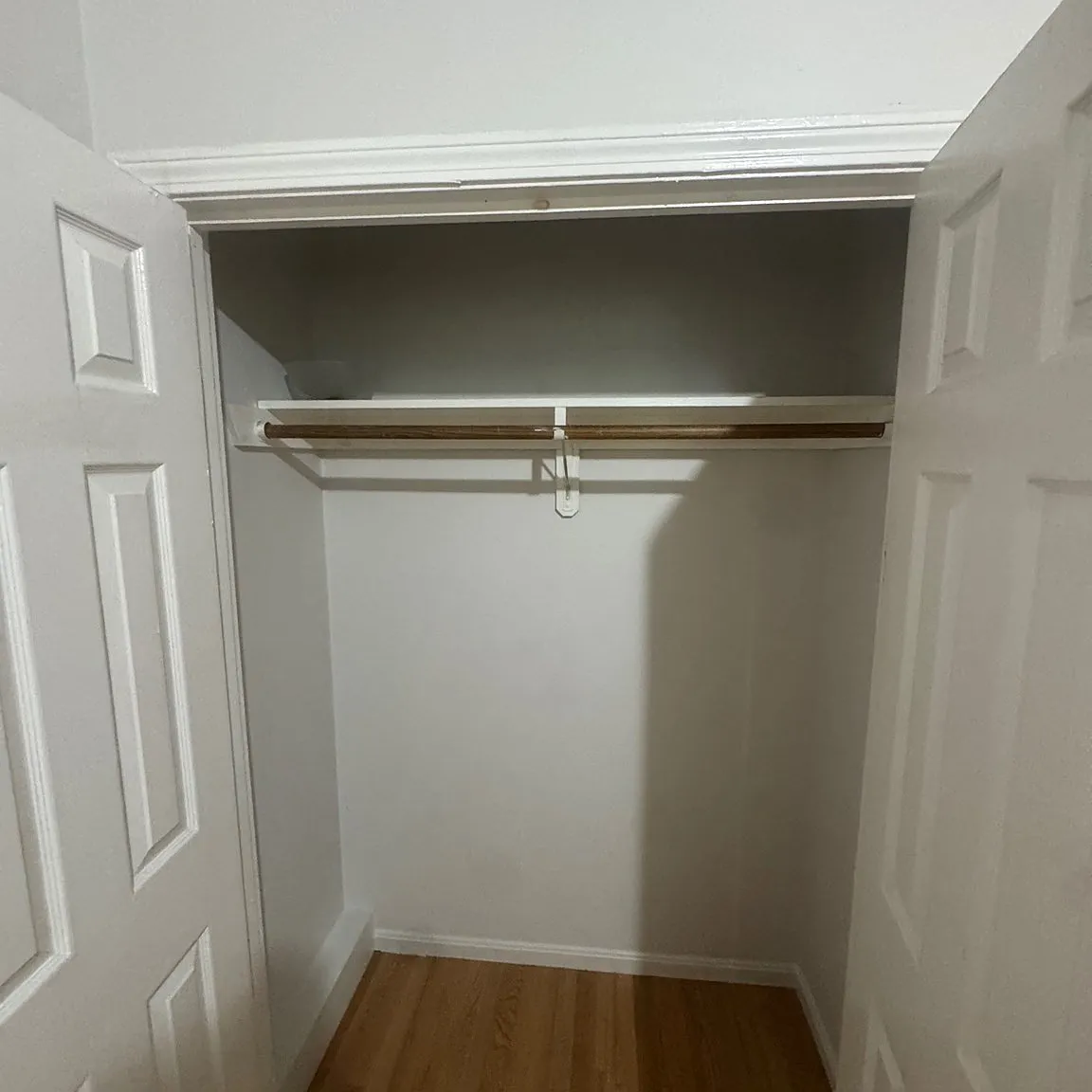 3 bed, 1.5 bath, 1100 sqft, $3,300 — Photo 4