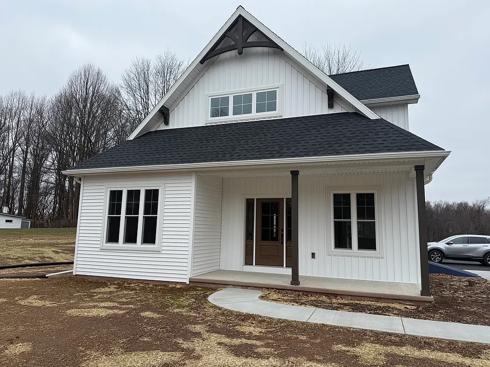 403 Nye Rd #A