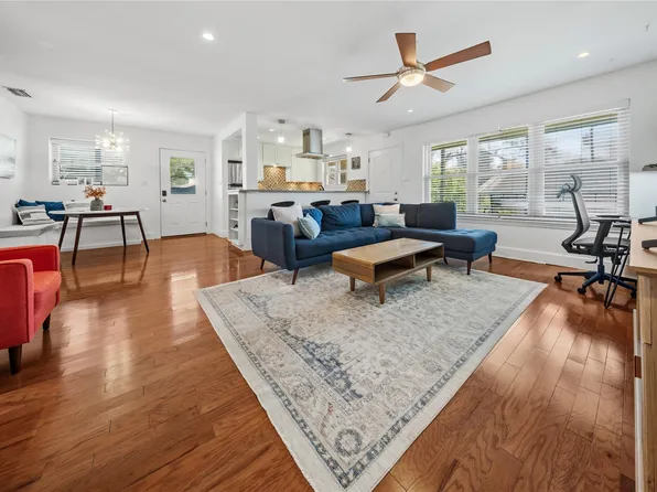 2301 Lawnmont Ave APT 8, Austin, TX 78756