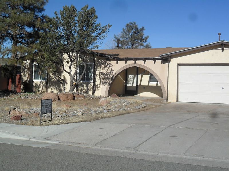 1st image of 7413 Patricia Dr NE