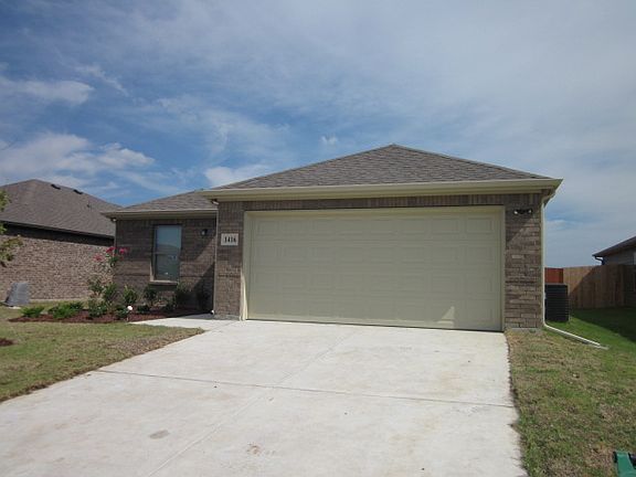 2nd image of 1416 Warringwood Dr