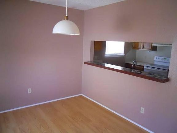 3rd image of 125 E Dominion Dr APT D