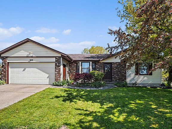 2nd image of 2670 Thorn Creek St SE