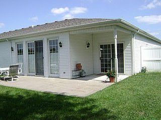 2nd image of 1012 Villa Ct