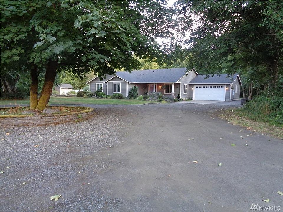 1st image of 8844 Blomberg St SW