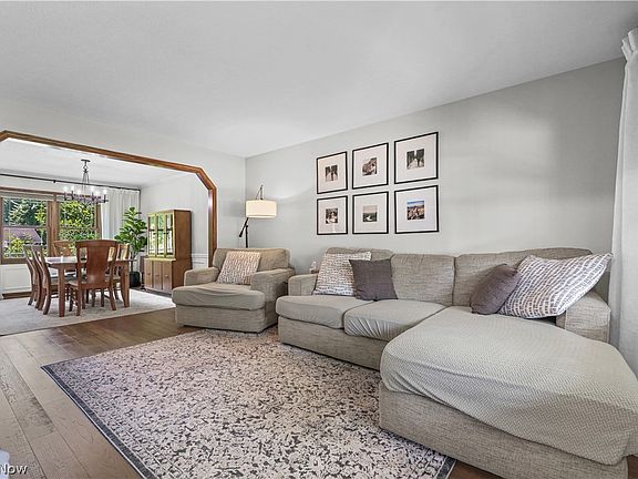 5th image of 2732 Georgeanna Dr