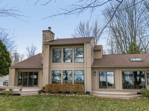 7461 Mullett Burt Rd, Cheboygan, MI 49721