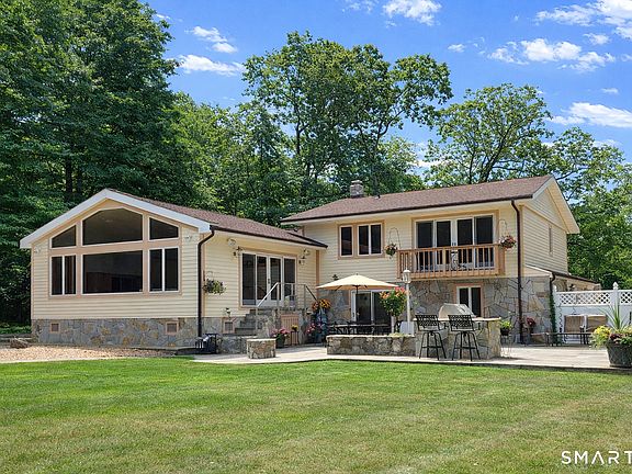 2nd image of 156 Intervale Road