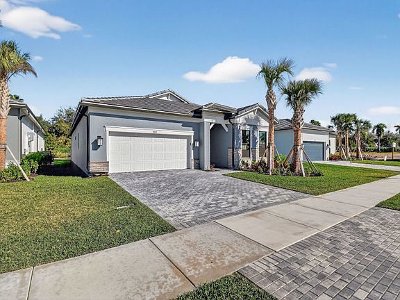 Exterior Homesite 00900