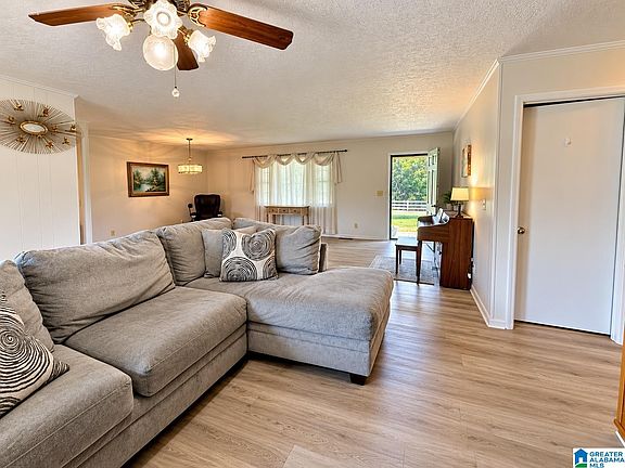 3rd image of 554 Chappell Rd