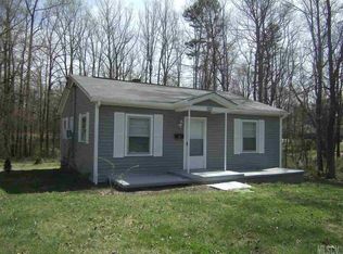 525 30th St SW, Hickory, NC 28602