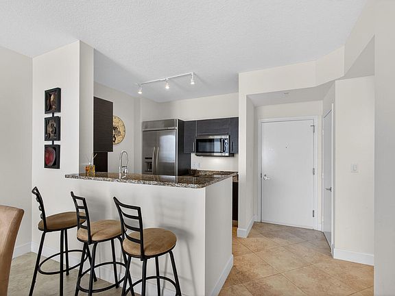 3rd image of 550 Okeechobee Boulevard #1618