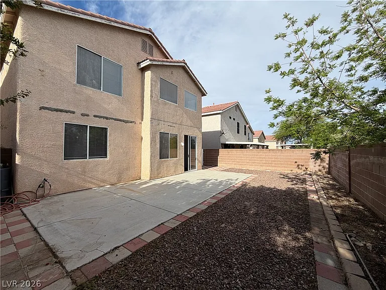 10115 Capistrello Ave — Photo 27
