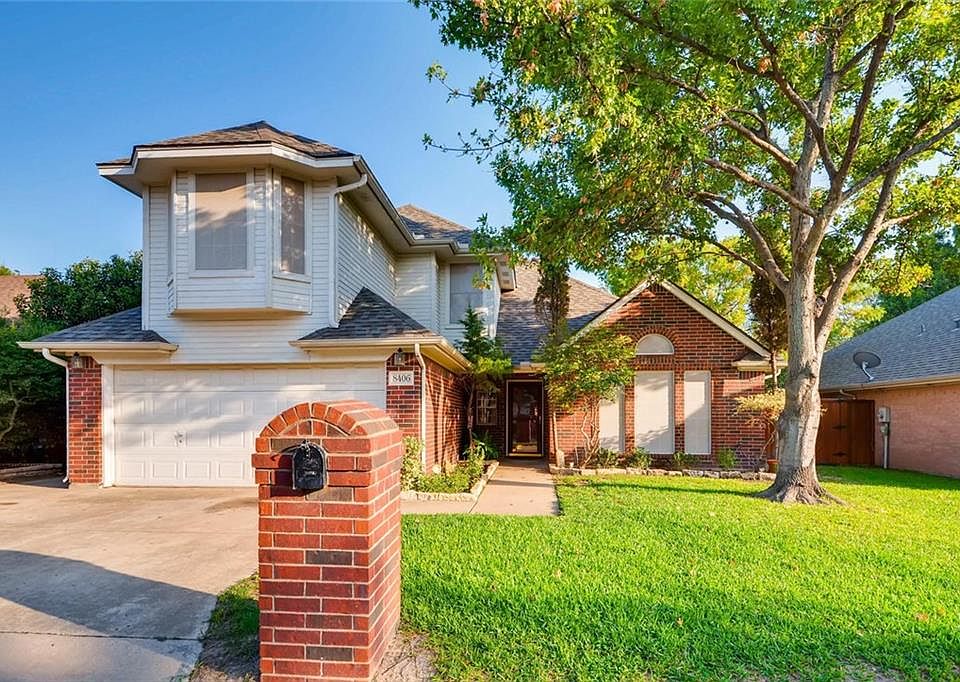 1st image of 8406 Golf Club Cir