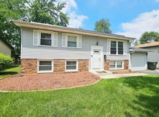 3610 Peach Grove Ln, Hazel Crest, IL 60429