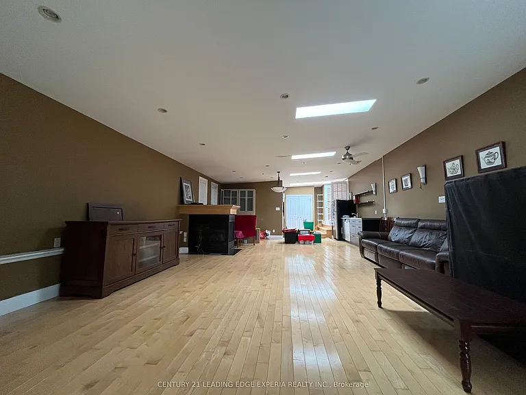 5 Southdale Dr — Photo 9