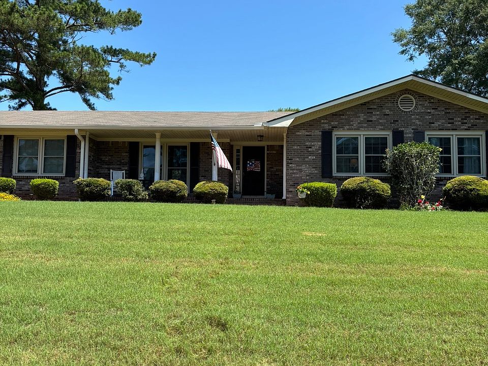 1st image of 209 E Hickory Bend Rd
