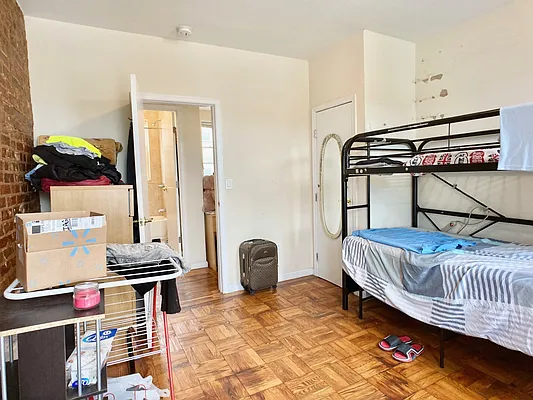 Rented by Corcoran | media 7