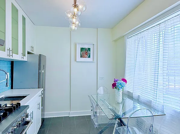 105 Ashland Place image 5 of 23