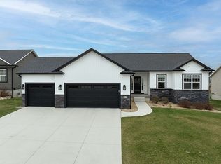 815 Bowstring Dr, Marion, IA 52302
