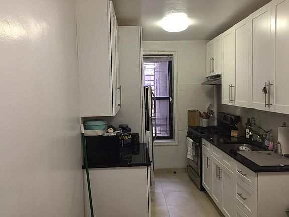 3rd image of 3075 34th St APT 1D
