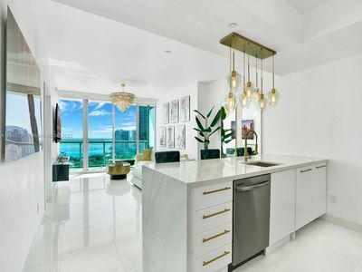 888 Biscayne Blvd APT 3103, Miami, FL, 33132