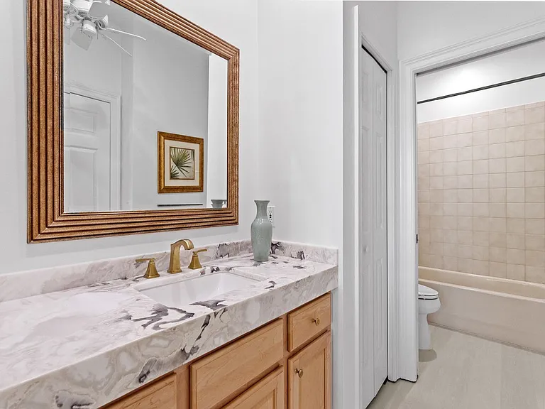 1890 Tarpon Ln #302 — Photo 17
